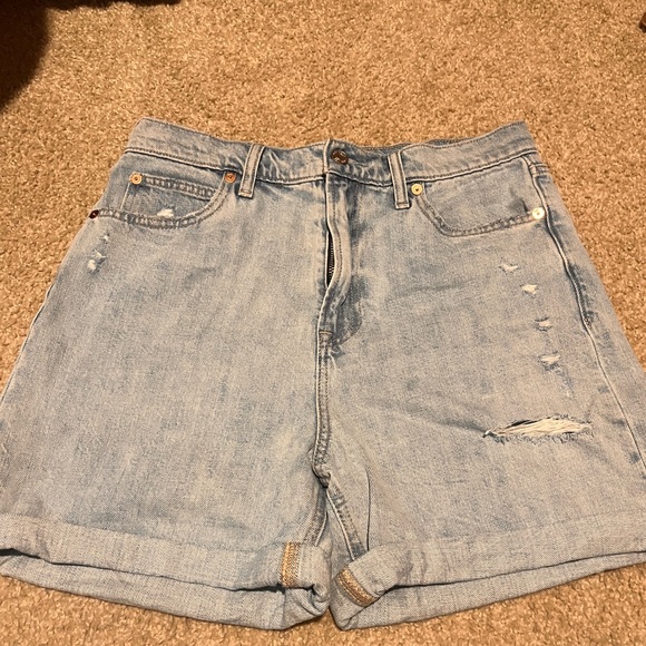 Gap light denim mom short size 8 - Picture 1 of 5